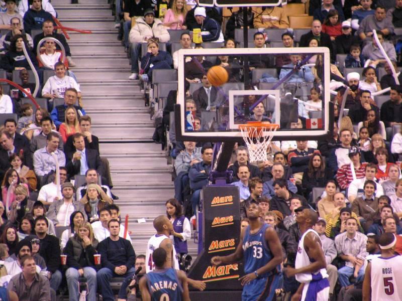 Raptors - 02.04.2005 161.jpg